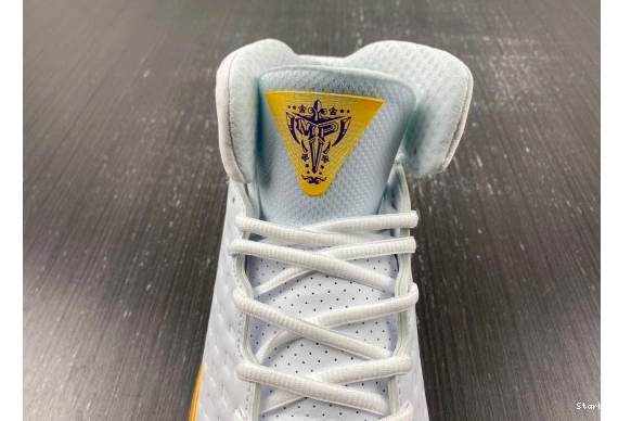 Kobe   MVP Nike 3 318695-151 SL 1015